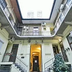 Peaceful Soho Apartment